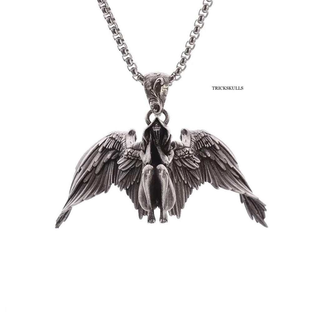Crouched Hoodie Thinker Winged Angel Goddess Seraph Retro Pendant & Box Chain